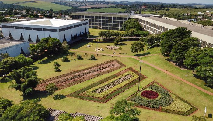  Com oferta de 1.324 vagas, vestibular 2025 da Unioeste já está com inscrições abertas